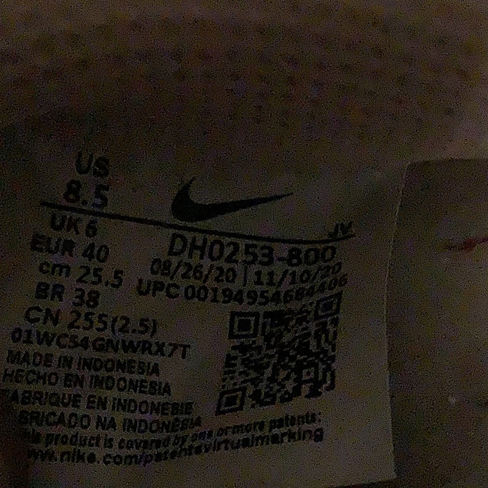Nike Women’s shoe size 8.5 - Picture 3 of 3